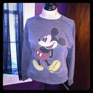 Woman’s Disney Mickey Sweatshirt (M)